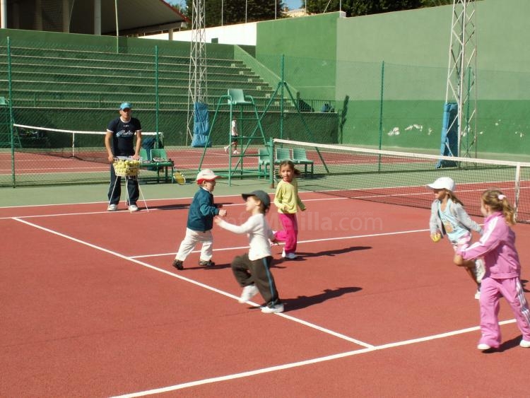 El próximo Sábado se reanuda la actividad en la Escuela de Tenis del Álvarez Claro