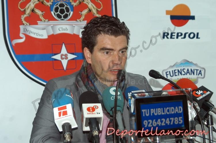 Jacobo Maestre, técnico de la UD Puertollano