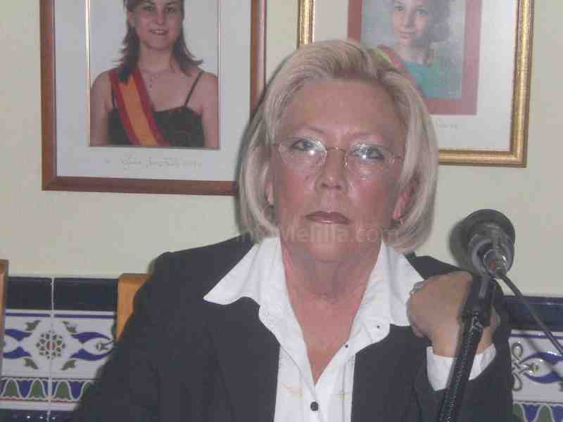 Lola Ruiz sigue en la máxima responsabilidad de la Casa de Melilla en Almería tras la Asamblea