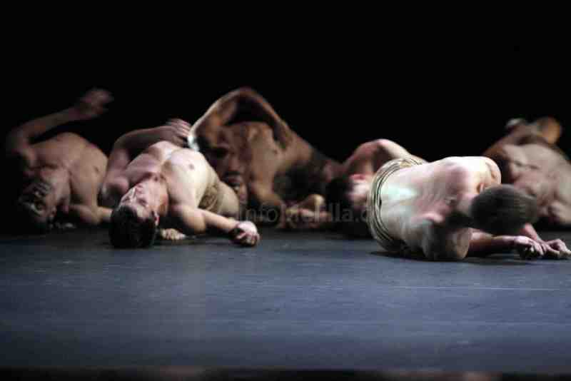 La Compañía Nacional de Danza enamora a Melilla