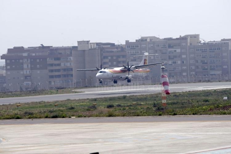 Air Nostrum bautiza un avión con el nombre de 'Ciudad de Melilla'