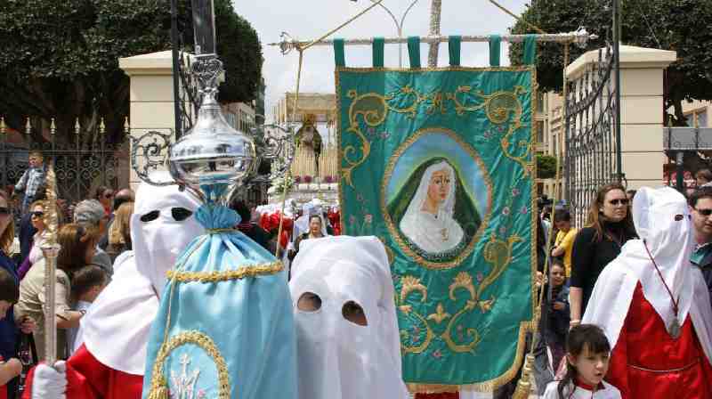 Melilla inicia su Semana Santa, fiel reflejo de su sociedad plural e historia