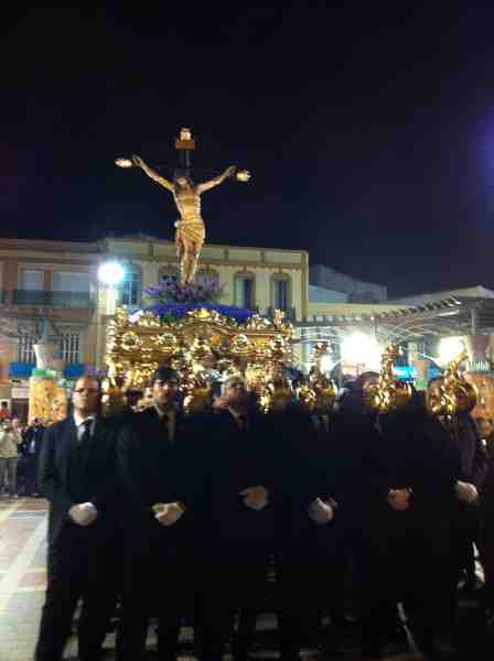 El Cristo de la Paz sale al encuentro de los melillenses en la plaza Menéndez Pelayo