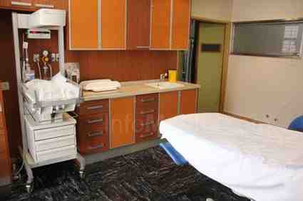 El Hospital Comarcal reforma un paritorio conforme a la estrategia para la atención al parto normal
