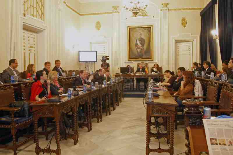 El pleno de la Asamblea rechaza las pretensiones anexionistas de Marruecos