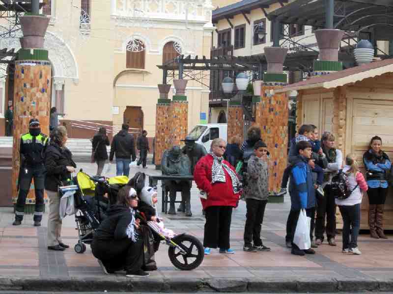 Villancicos a pie de calle para deleite de los peatones