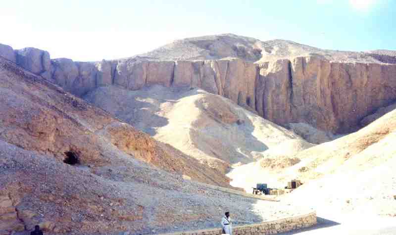Finaliza la tercera campaña de excavaciones de la misión de la Fundación Gaselec en Egipto