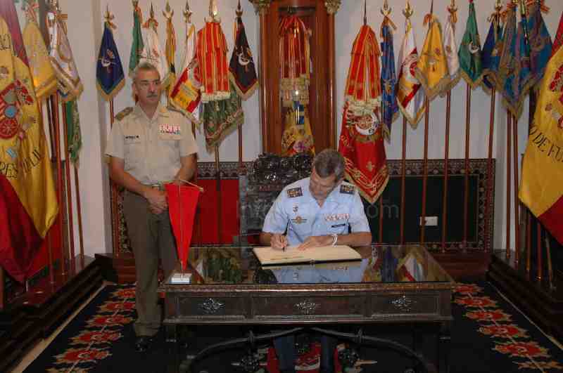 El JEMAD comprobó 'in situ' el grado de instrucción de las unidades de la guarnición melillense
