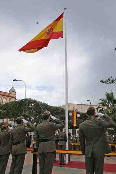 El Día de las Fuerzas Armadas se celebra con un gran despliegue de actos