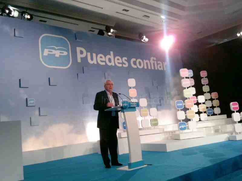 Juan José Imbroda: "Zapatero no ha tenido ni la más mínima delicadeza de mostrar ningún tipo de apoyo a esta ciudad como se merece"