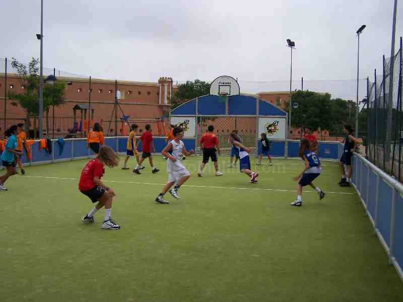 Campus de Baloncesto: La visita de padres atenuó la suspensión de la jornada de playa por fuerte levante
