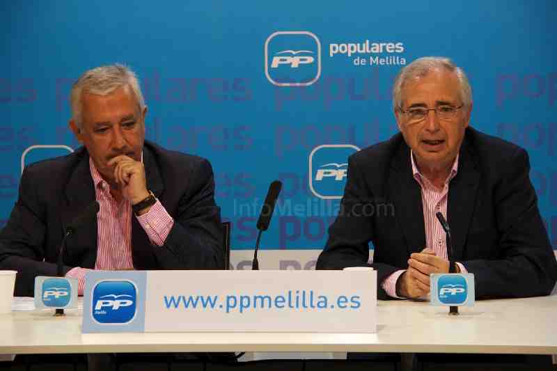 Javier Arenas (izda.) y Juan José Imbroda (dcha.)