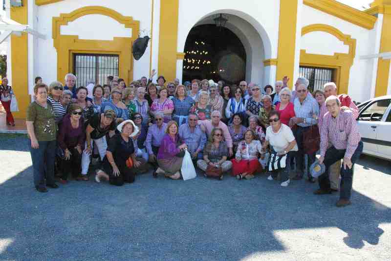 La Casa de Melilla en Málaga conoce las instalaciones de la finca Yerbabuena de Ortega Cano