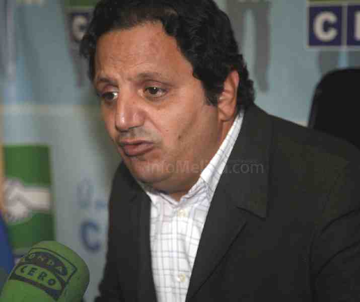 Hassan Mohatar en rueda de prensa