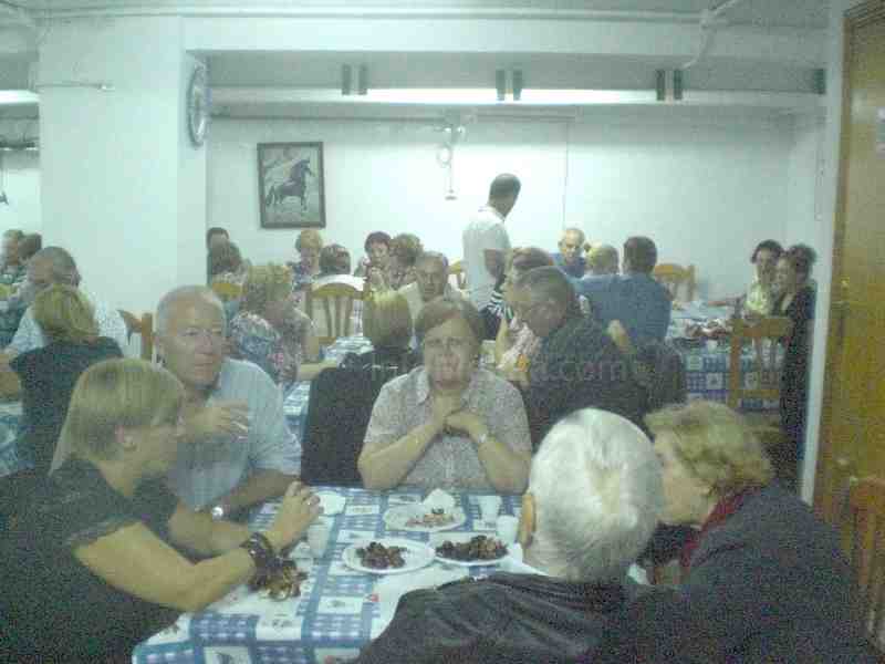 Llega la tradicional 'castañada' a la Casa de Melilla en Almería