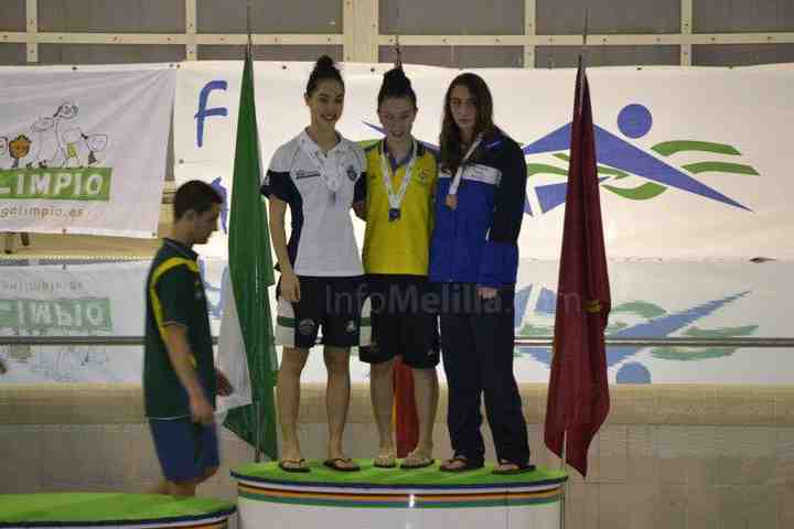 El Club Natación Melilla participa en la territorial malagueña