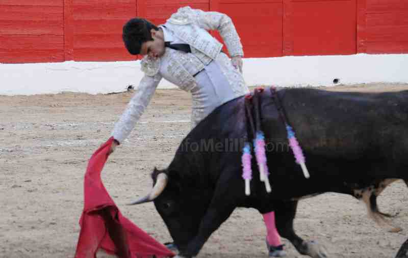 Amplio reportaje gráfico del primer festejo taurino con el triunfo de Sergio Flores y Luis Rivera