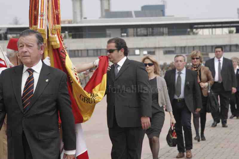 260 personas juran la bandera española en Melilla
