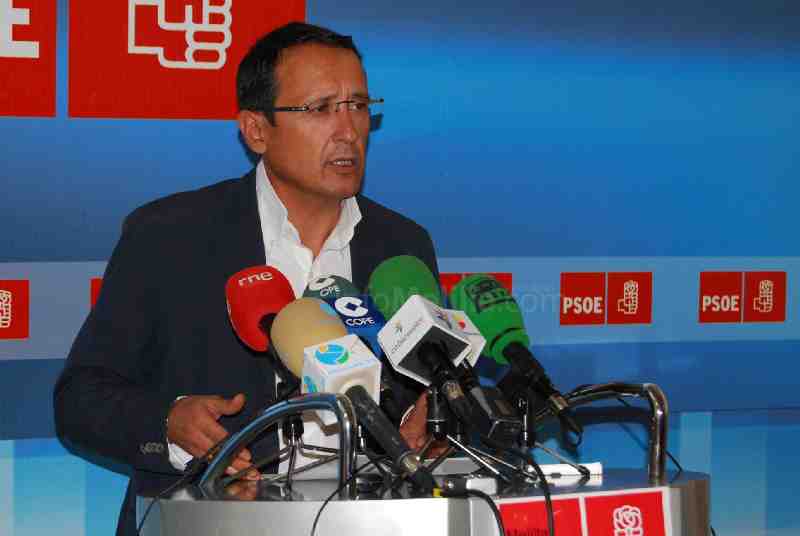 El secretario general del PSOE local, Dionisio Muñoz