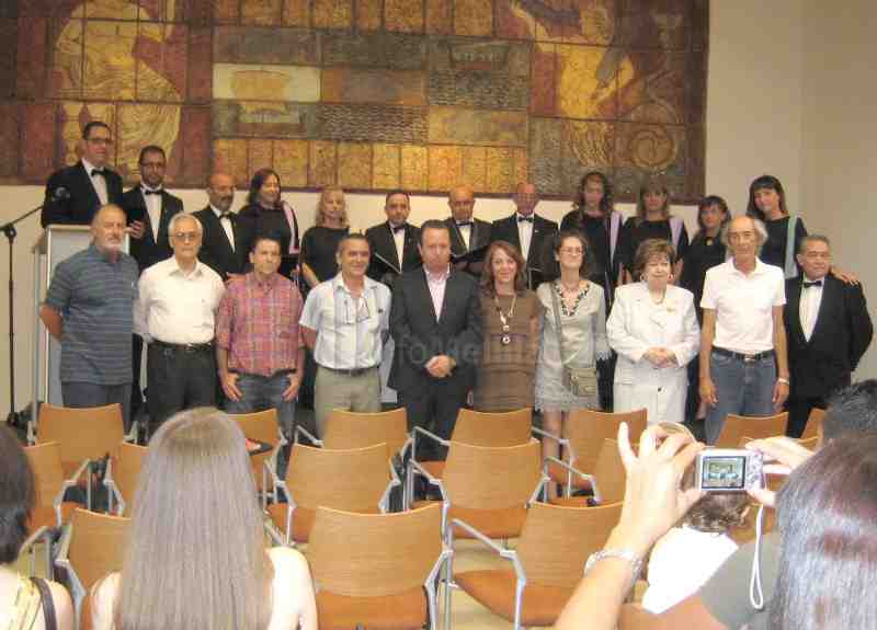 El Sindicato Nacional de Escritores y el Orfeón Padre Victoria ofrecen un recital en el Club Marítimo