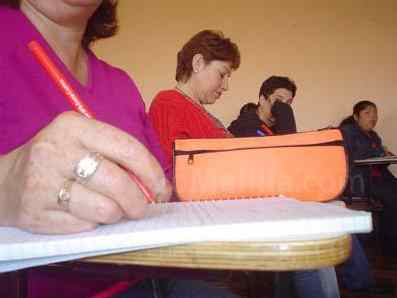 La ayuda pretende elevar el nivel de formación básica o cualificación profesional, entre otras cosas