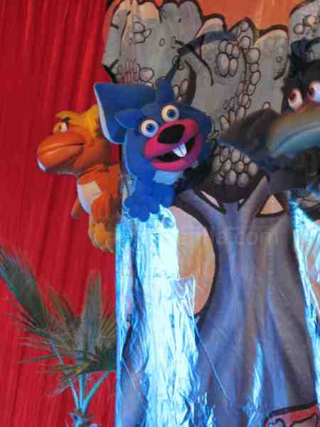 La Consejería de Cultura ofrece marionetas, cuentos y villancicos en la Biblioteca Pública