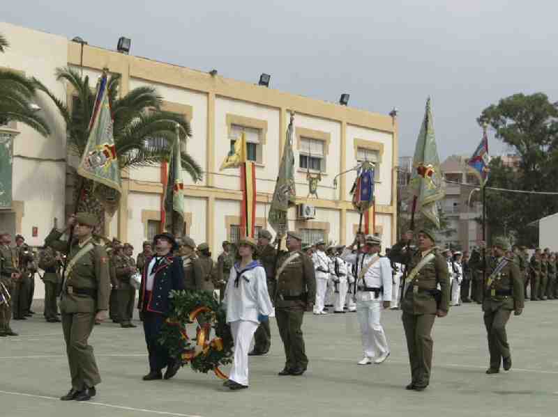 La ULOG 24 celebra que hace 21 años recibió la Enseña Nacional