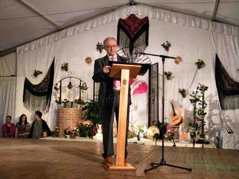 Rafael Vega pronuncia el pregón de las Fiestas de Mayo en la ciudad condal