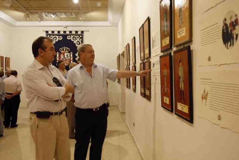 La historia de la Guardia Civil, a través de sus uniformidades por Martínez Valverde