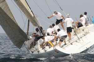 El "Melilla Deporte" en plena regata