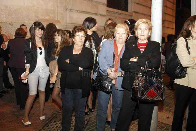 La procesión del ‘Humillado’ llena el centro de la ciudad