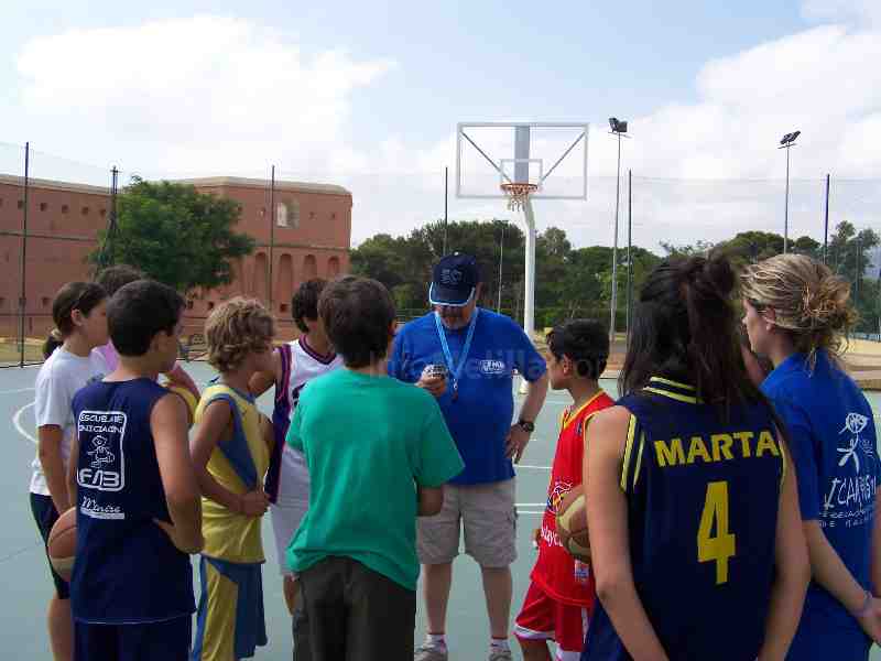 La FMB organiza una concentración para confeccionar las selecciones de minibasket
