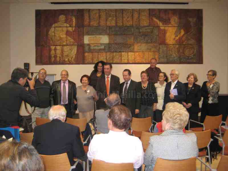 La poesía navideña se acompaña de los villancicos populares