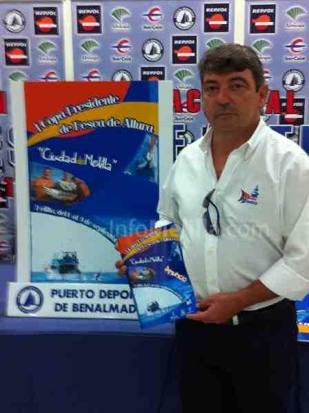 Víctor Fernández, presidente de la Melillense de Pesca, presentando el cartel del evento