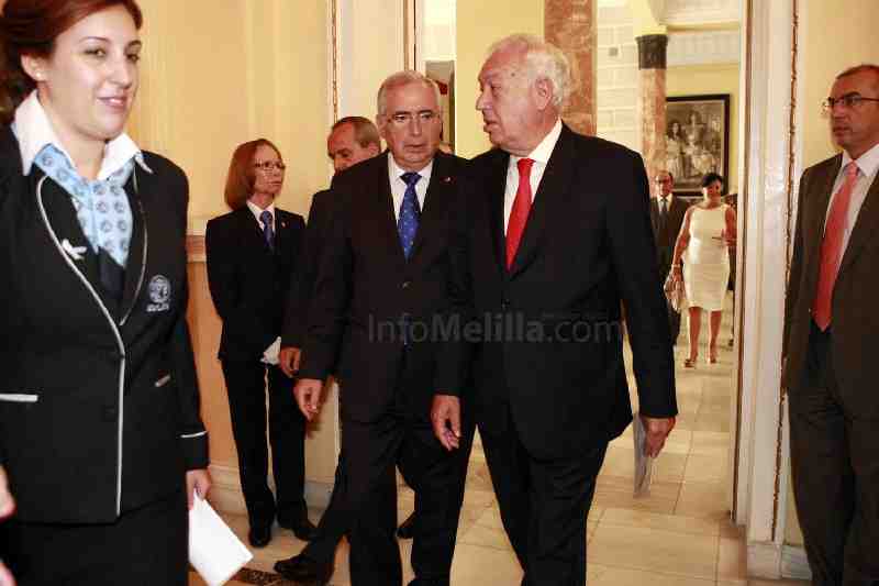 Melilla agradece a García-Margallo su dedicación en los comienzos de la Democracia otorgándole el título de Hijo Adoptivo