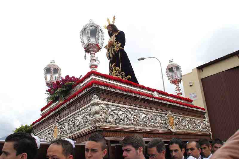 Nuevo triunfo del amor y el perdón en un Jueves Santo empañado por la lluvia