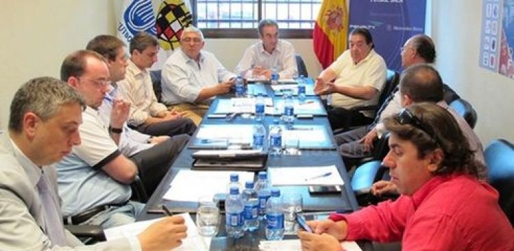 Imágen de dicha reunión (foto FUTSALSUR)