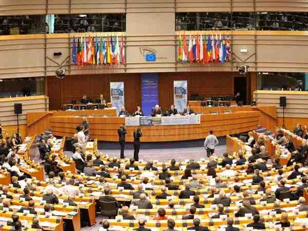 Barkani llama a las puertas de la UE para la solución del problema de la inmigración ilegal