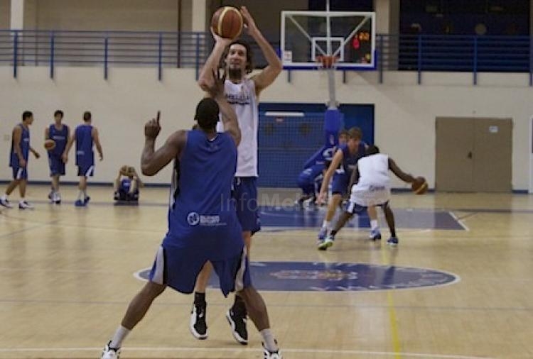 Melilla Baloncesto regresa a los entrenamientos sin novedad