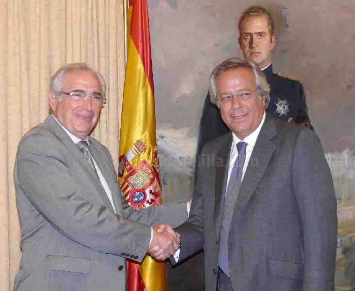 Juan José Imbroda y Ramón Aguirre en el encuentro de ayer