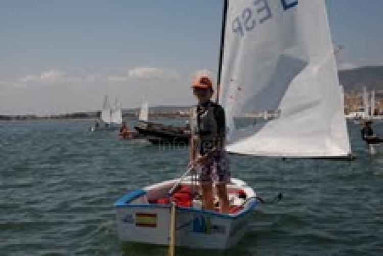Vela: Arturo Chao, campeón de Melilla de la clase optimist 2012