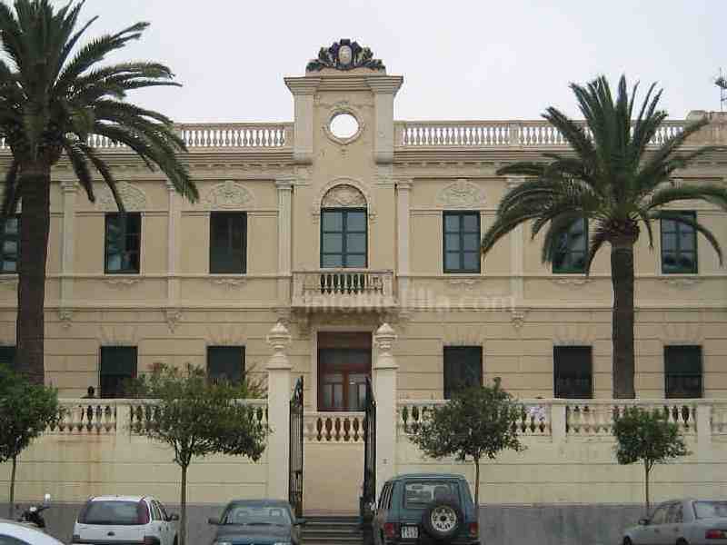 Fachada del Colegio La Salle
