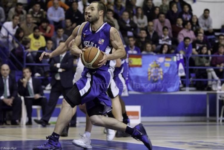 Troy Devries uno de los máximos realizadores de la liga