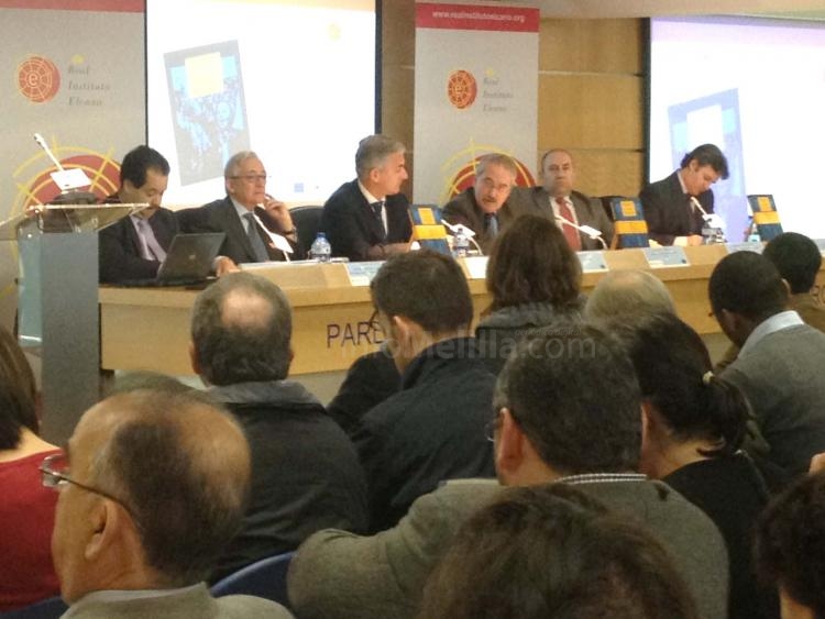 Cerca de 200 personas asisten en Madrid a la presentación del libro de FHIMADES 'El Mediterráneo tras 2011'