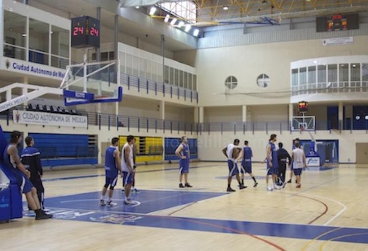 Melilla Baloncesto en pleno entrenamiento