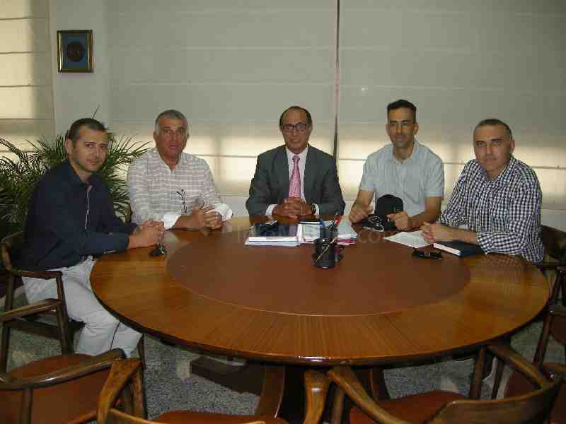 El Barkani junto a los responsables de la AUGC