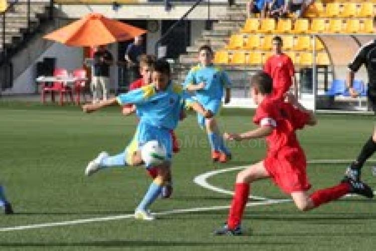 Fútbol (Campeonato de España Alevín): Los de Ramos mejoran y ponen en aprietos a Madrid (2-0)