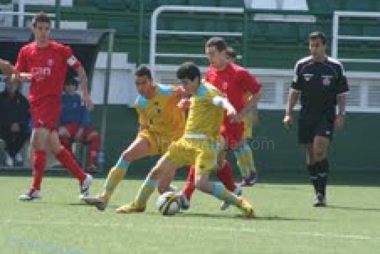 Fútbol Cadete: Valencia no dio opción alguna a una fatigada Selección Melillense (12-0)