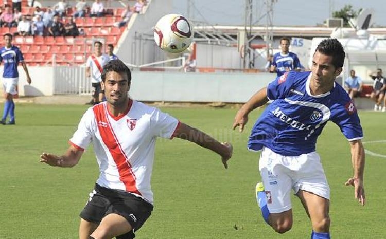 Velasco, el autor del empate a un gol a los 38 minutos de partido