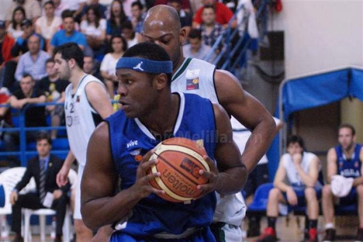 Odiakosa en un lance del partido